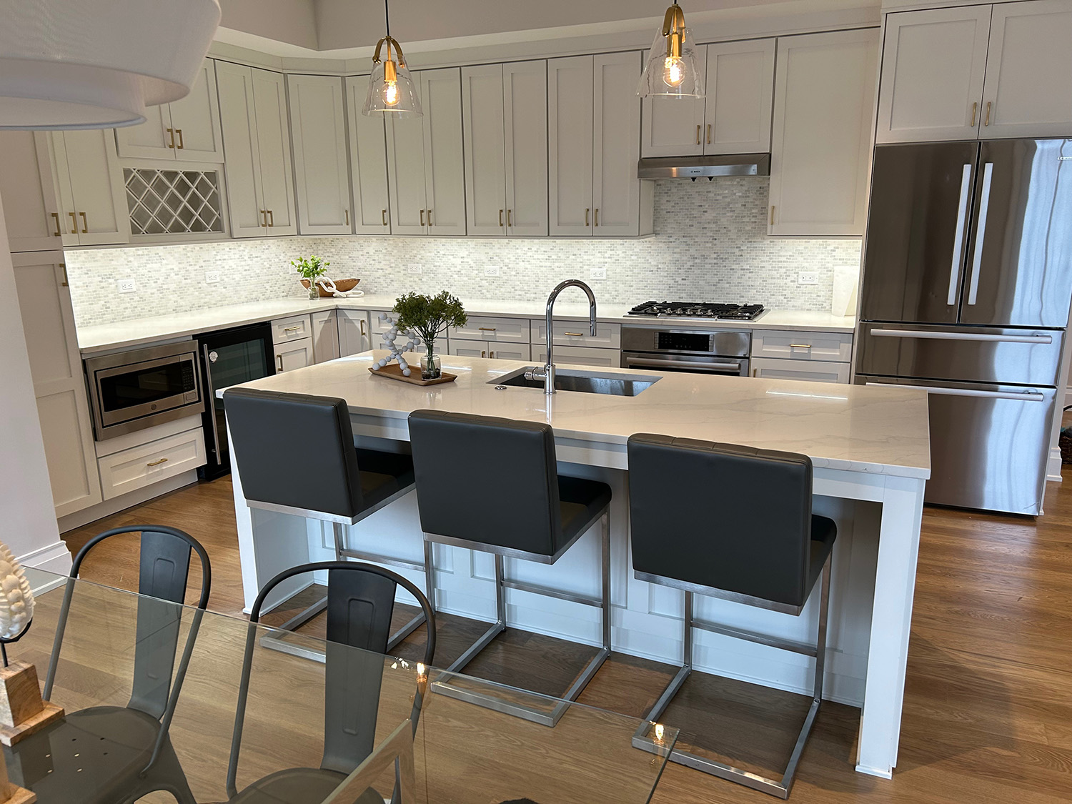 Kitchen-Area-Luxury-Apartment-Connecticut